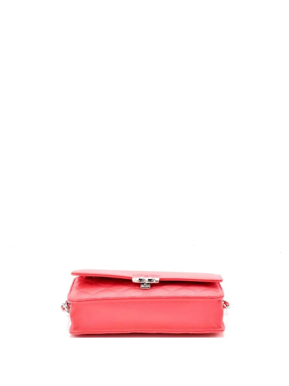 CHANEL elevate your